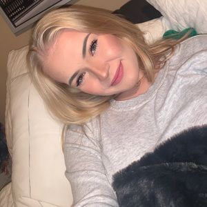 Meet your Posher, Alyssa